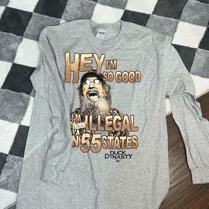 Duck dynasty long sleeve gray top